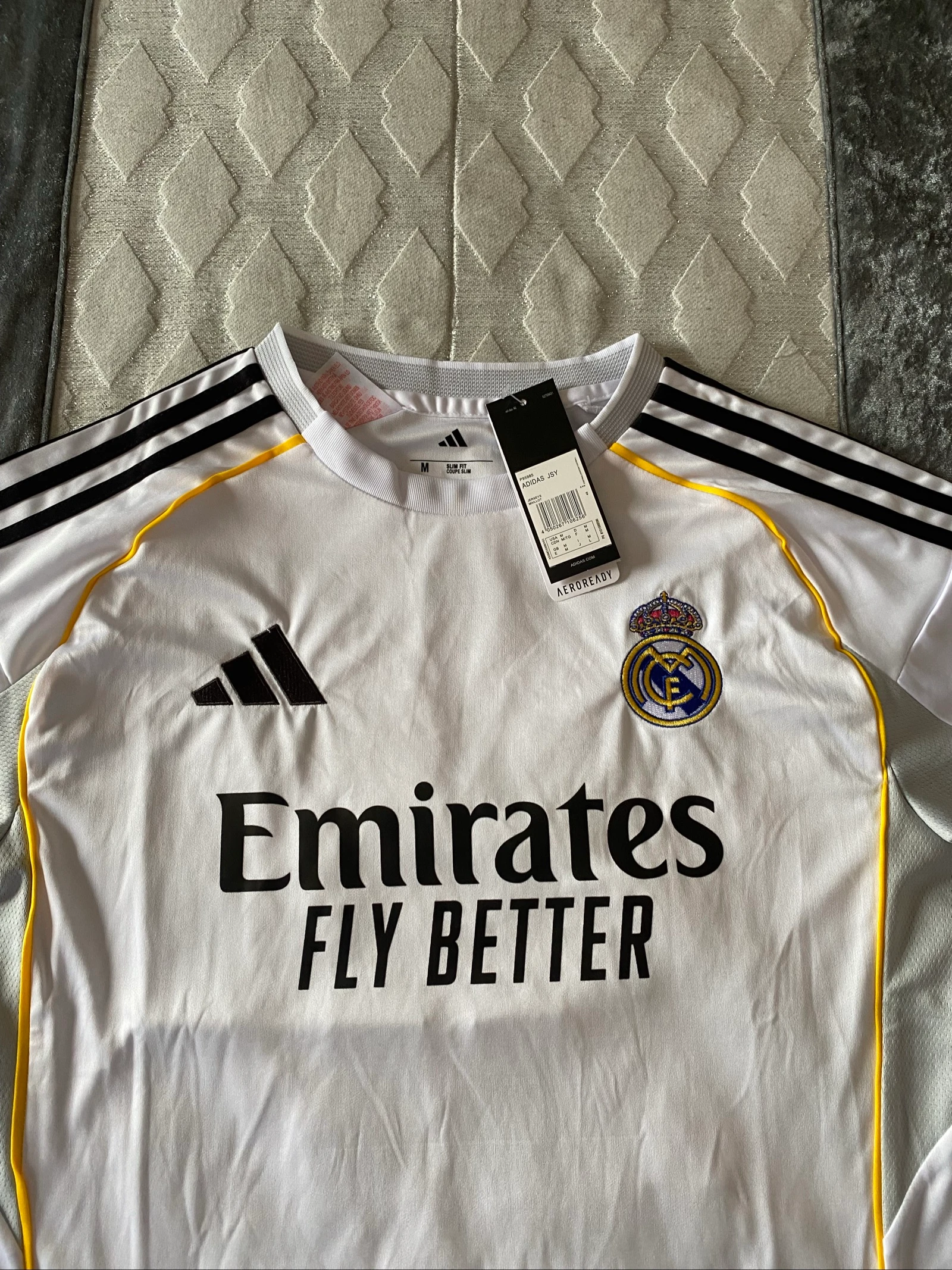 Real Madrid 25/26 Jersey – photo 2